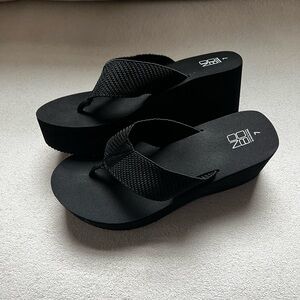 Black Platform Flip-Flops